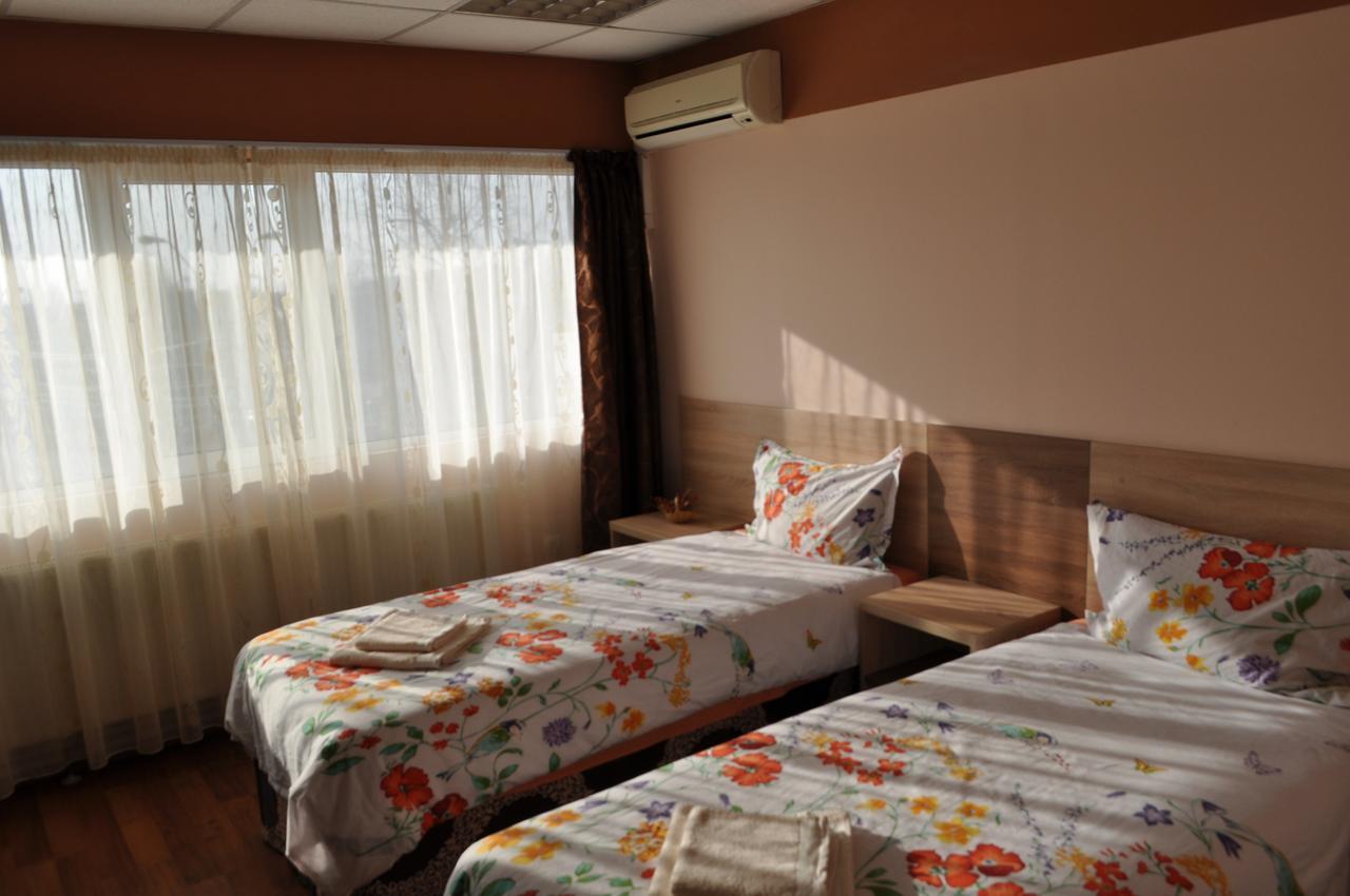 Casa Paul Hotel Galaţi Eksteriør billede